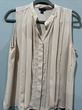 Ann Taylor Cream Pleated Sleeveless Top